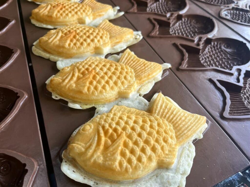 YOKOMICHI taiyaki standの焼きたてたい焼き
